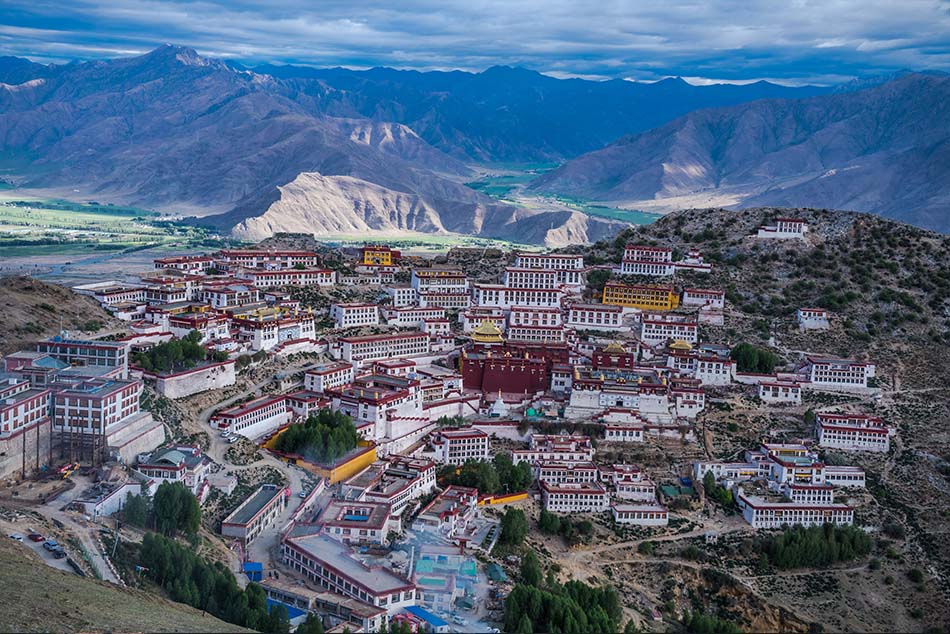 Why visit Tibet, the top ten reasons for travelling to Tibet.