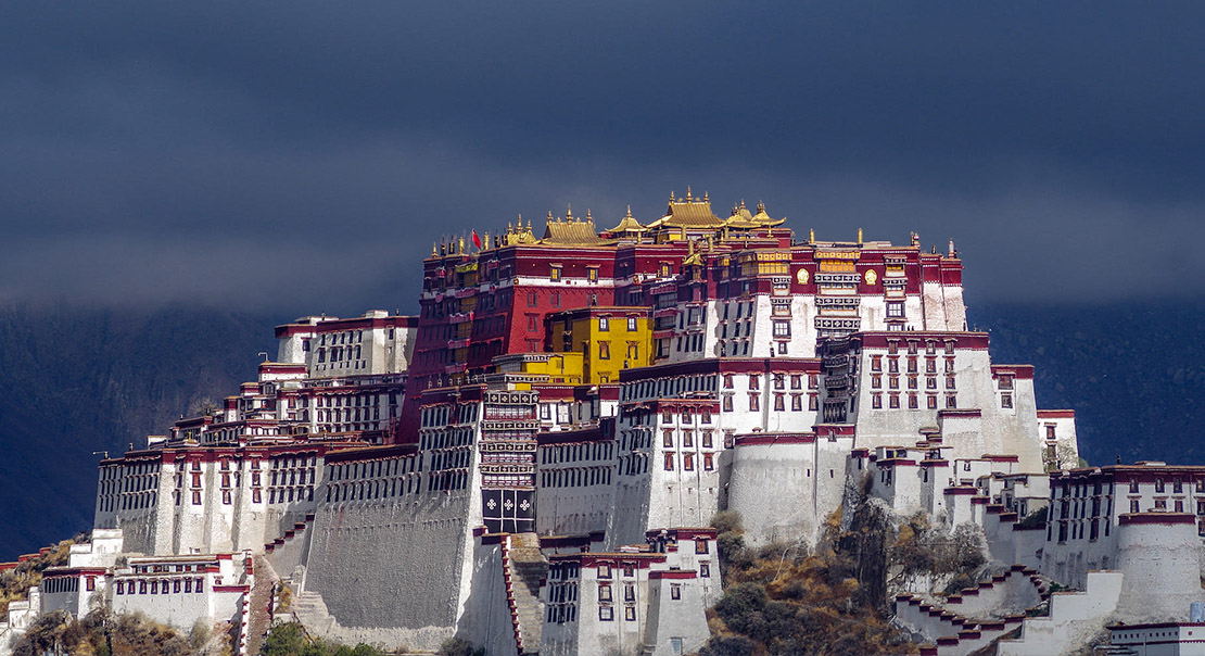 Potala Palace early in the Morning